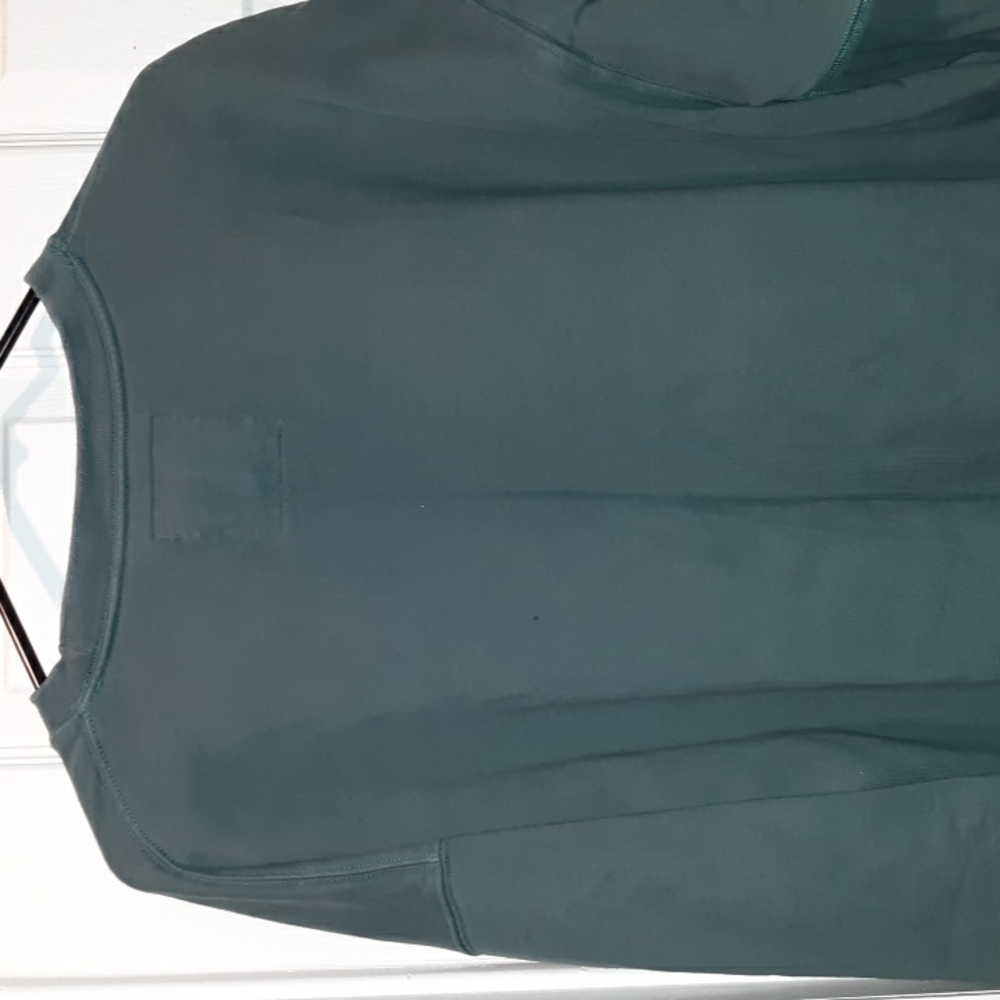 American Eagle Relaxed/Distressed Crew Neck Sweatshirt 2021 - Picture 13 of 14